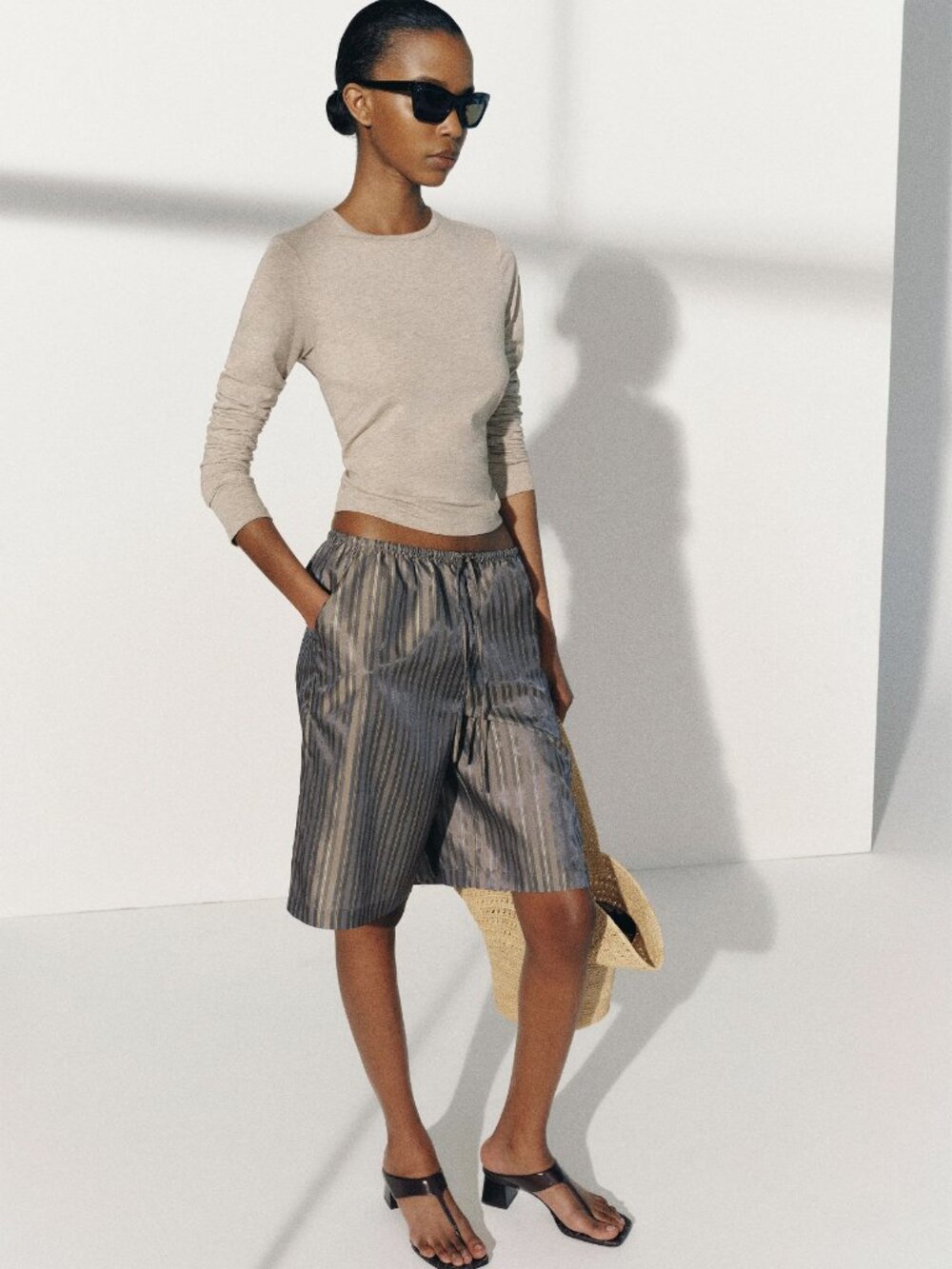 Reformation Sandy Short Graphite Size S NWT
